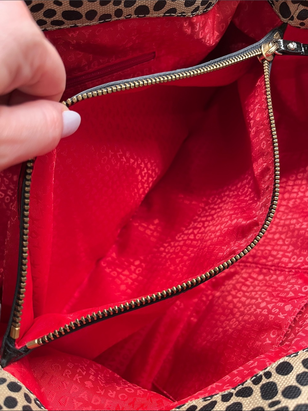 Kate Spade Nico Point Stevie Shoulder Bag NWT - Picture 11 of 14